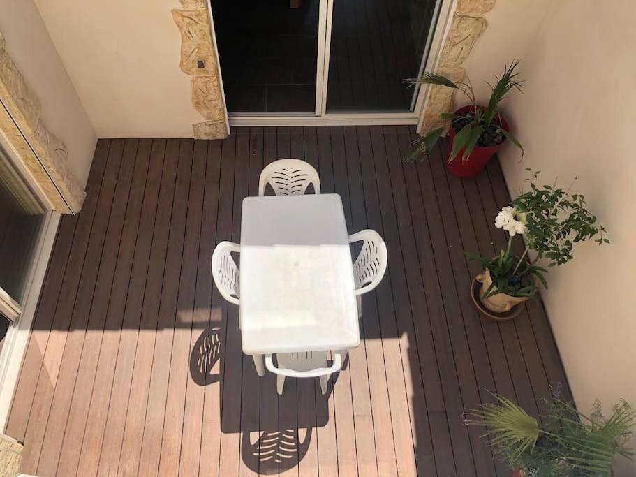 Maison De Village Avec Patio Bessan Экстерьер фото